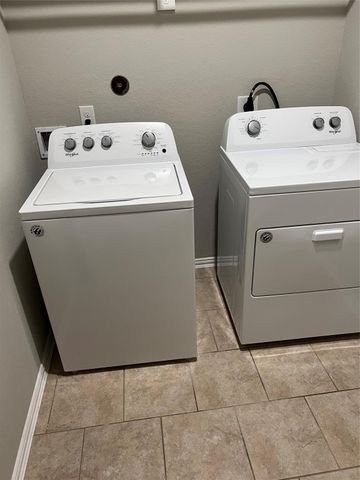 8435 Chesney Trail, Fulshear, TX 77441