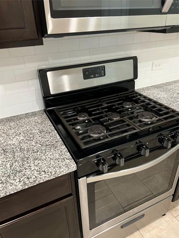 8435 Chesney Trail, Fulshear, TX 77441