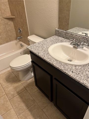 8435 Chesney Trail, Fulshear, TX 77441