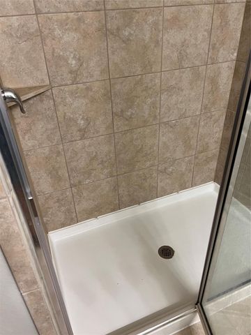 8435 Chesney Trail, Fulshear, TX 77441