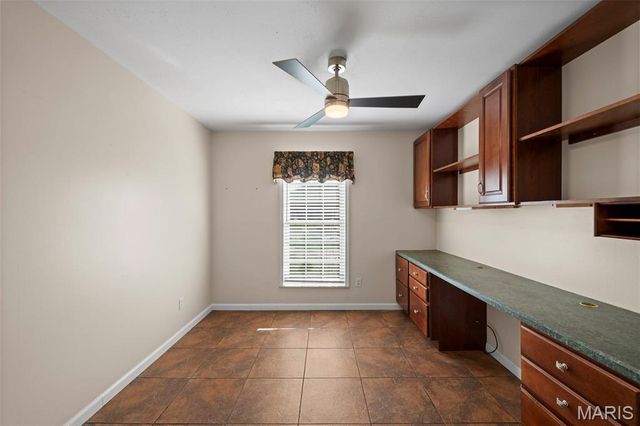 1855 Ironstone Road, Des Peres, MO 63131