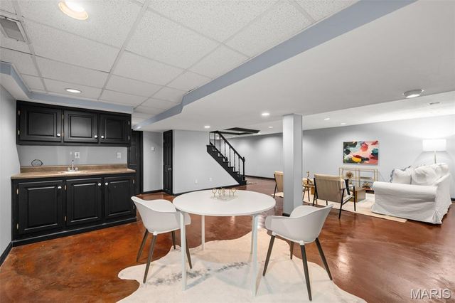 1855 Ironstone Road, Des Peres, MO 63131