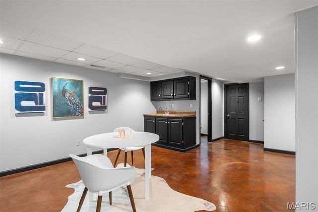 1855 Ironstone Road, Des Peres, MO 63131