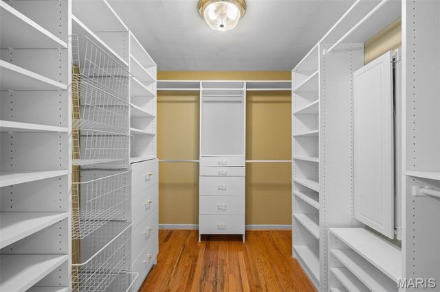 1855 Ironstone Road, Des Peres, MO 63131