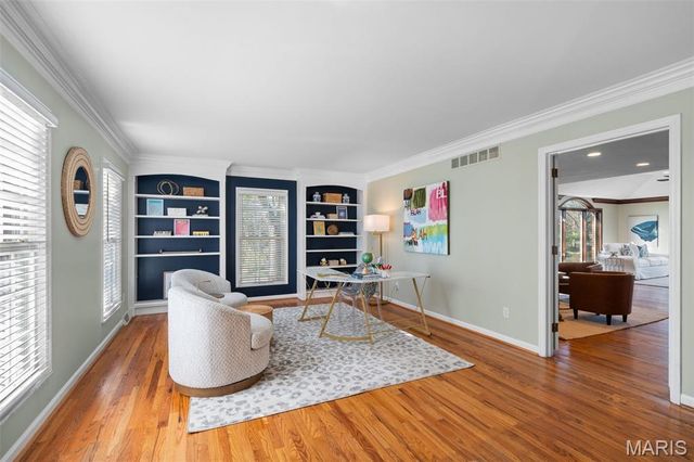 1855 Ironstone Road, Des Peres, MO 63131