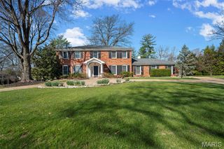1855 Ironstone Road, Des Peres, MO 63131