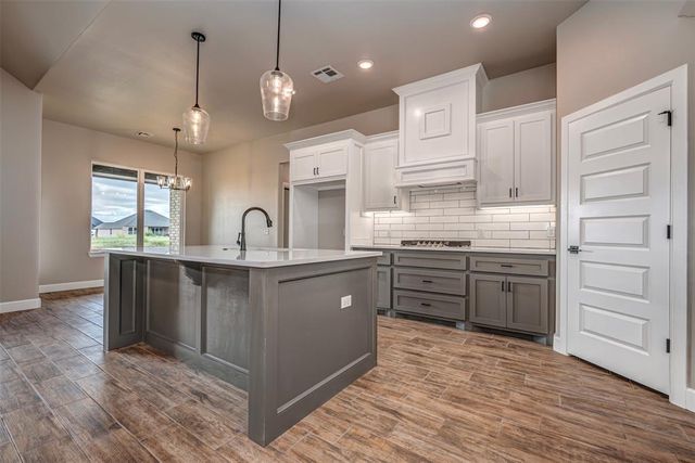 8664 Rip Way, El Reno, OK 73036