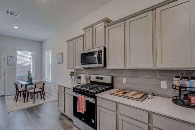 6993 Newby Lane, Garland, TX 75043