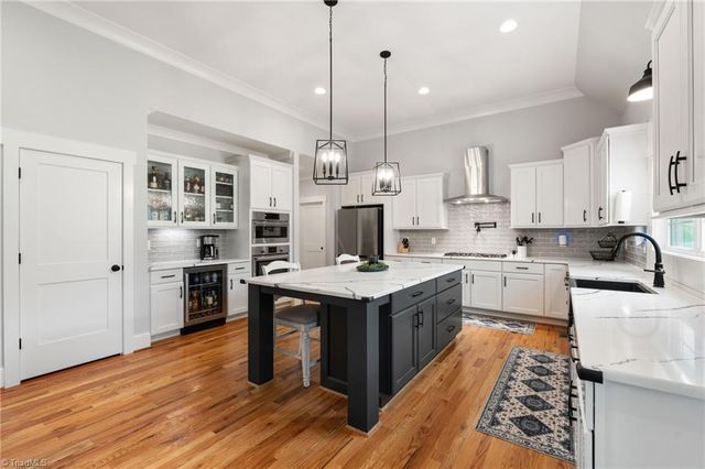 7412 Kingsley Place, Stokesdale, NC 27357