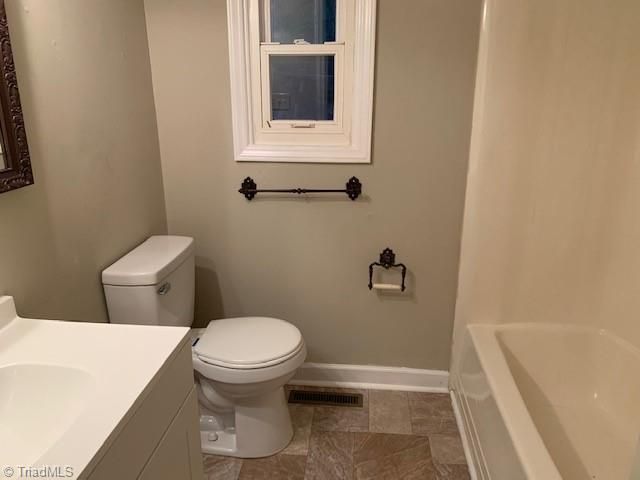 130 N Oakland Avenue, Eden, NC 27288