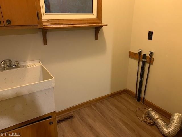 130 N Oakland Avenue, Eden, NC 27288