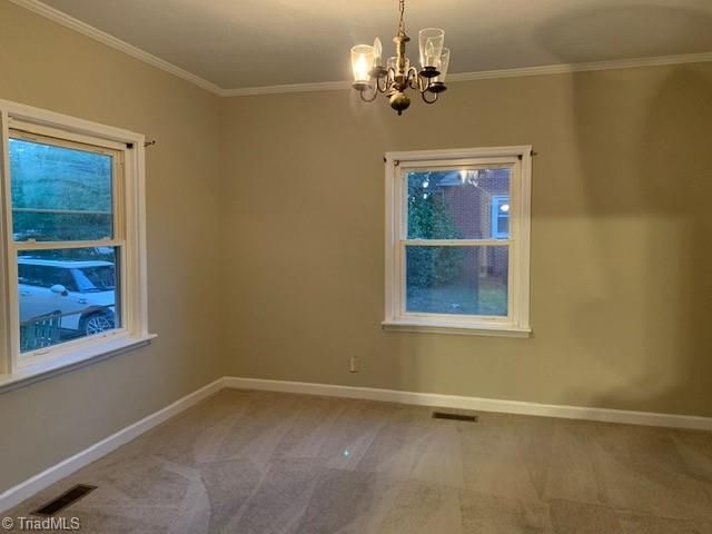 130 N Oakland Avenue, Eden, NC 27288