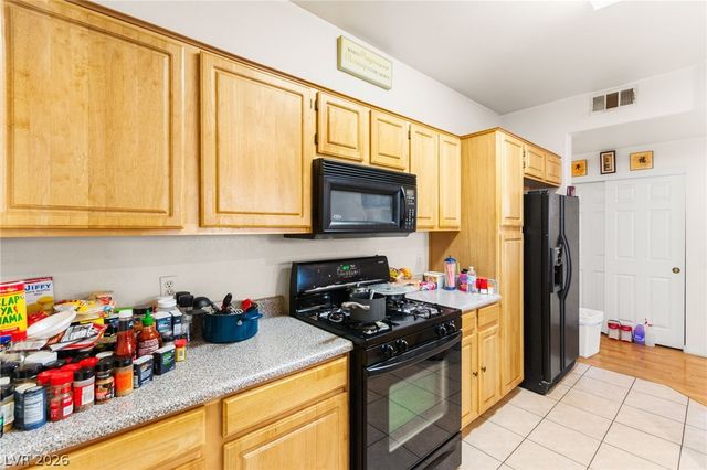 5855 Valley Drive 1077, North Las Vegas, NV 89031
