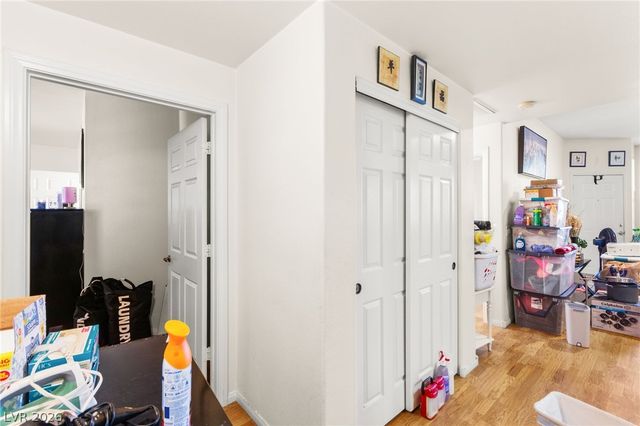 5855 Valley Drive 1077, North Las Vegas, NV 89031