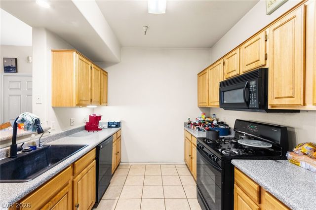 5855 Valley Drive 1077, North Las Vegas, NV 89031