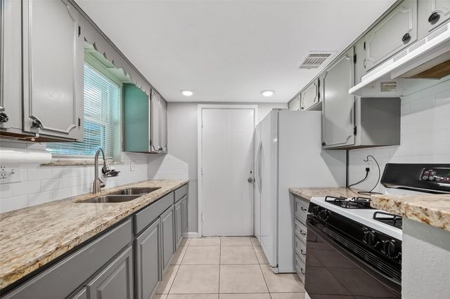 12114 Ryewater Drive, Houston, TX 77089