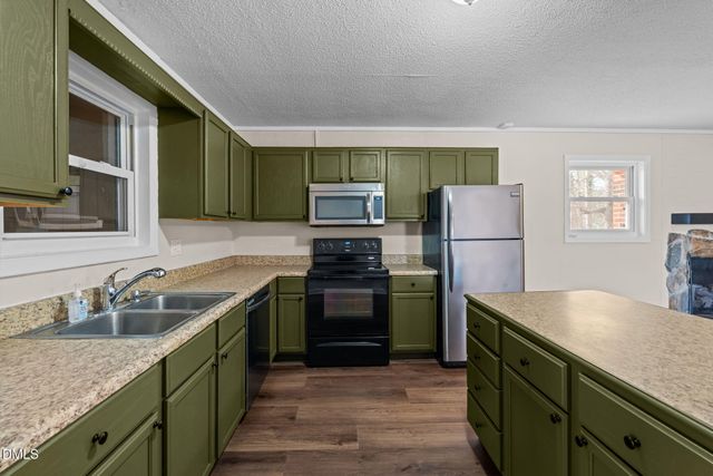 527 Glenwood Drive, Sanford, NC 27330