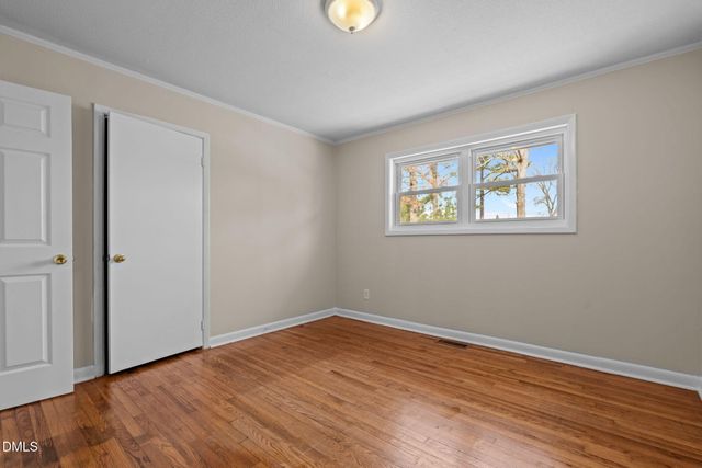 527 Glenwood Drive, Sanford, NC 27330