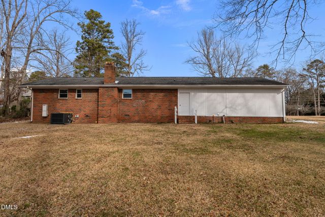 527 Glenwood Drive, Sanford, NC 27330