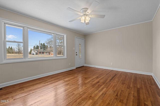 527 Glenwood Drive, Sanford, NC 27330