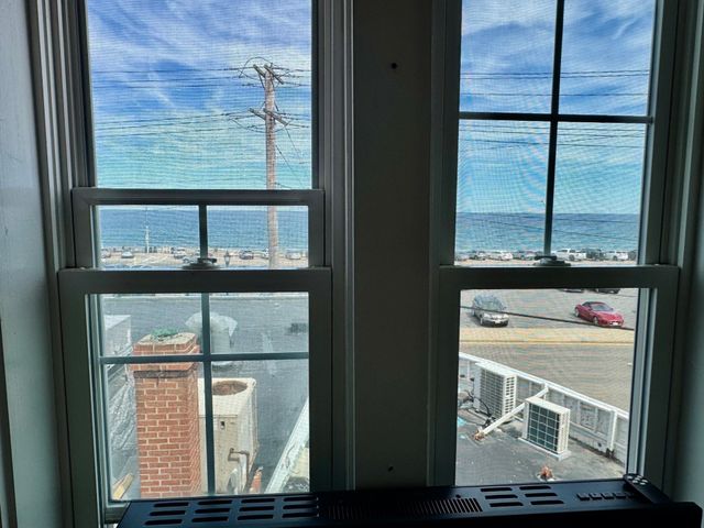 4 Bay Street 2, Hull, MA 02045