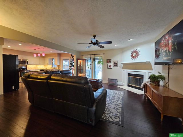 2147 N 121 Street, Omaha, NE 68164