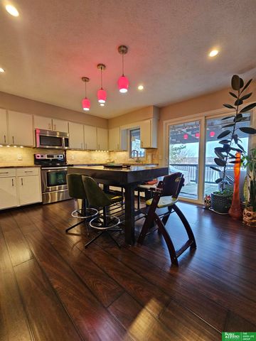 2147 N 121 Street, Omaha, NE 68164