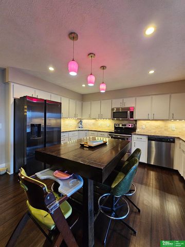 2147 N 121 Street, Omaha, NE 68164