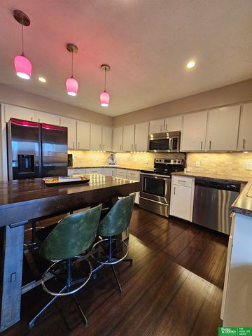 2147 N 121 Street, Omaha, NE 68164