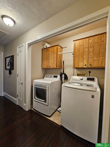 2147 N 121 Street, Omaha, NE 68164