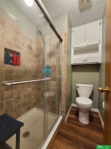 2147 N 121 Street, Omaha, NE 68164