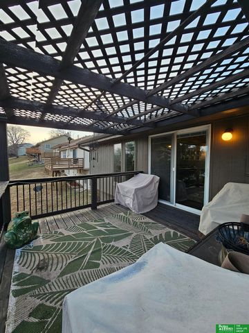 2147 N 121 Street, Omaha, NE 68164