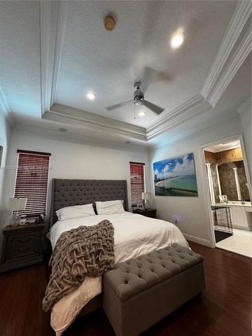 1773 NW 72nd Way, Pembroke Pines, FL 33024