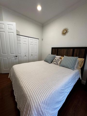 1773 NW 72nd Way, Pembroke Pines, FL 33024