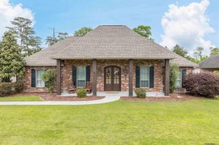 10601 Creek Haven Ln, Denham Springs, LA 70726