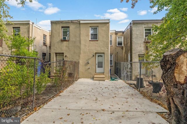 2512 N MARSHALL ST, Philadelphia, PA 19133