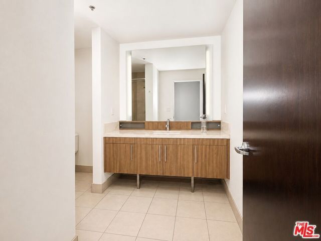 1100 S Hope Street 1510, Los Angeles, CA 90015