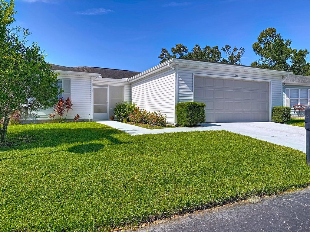 11205 COREY PAVIN LANE, San Antonio, FL 33576