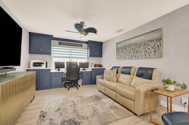 7906 LAKE SANDS Drive, Delray Beach, FL 33446