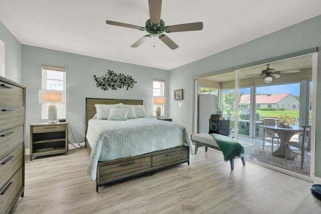7906 LAKE SANDS Drive, Delray Beach, FL 33446
