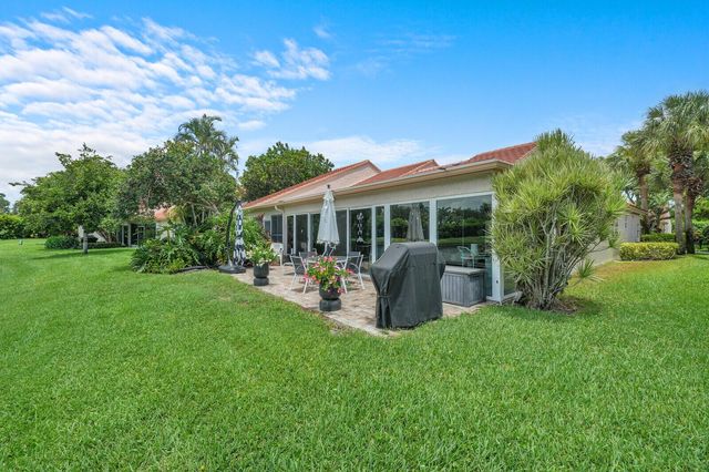 7906 LAKE SANDS Drive, Delray Beach, FL 33446