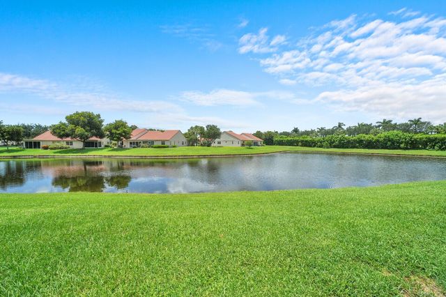 7906 LAKE SANDS Drive, Delray Beach, FL 33446