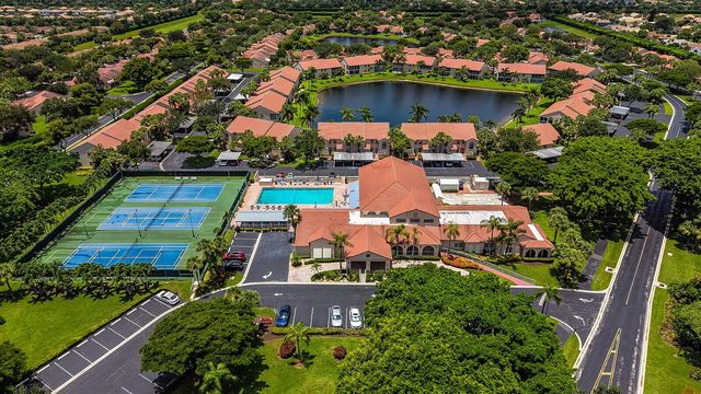 7906 LAKE SANDS Drive, Delray Beach, FL 33446