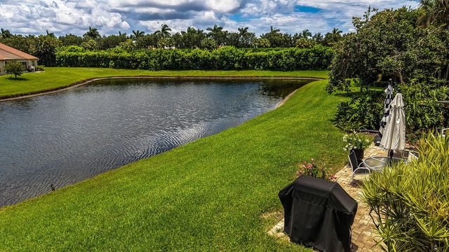 7906 LAKE SANDS Drive, Delray Beach, FL 33446
