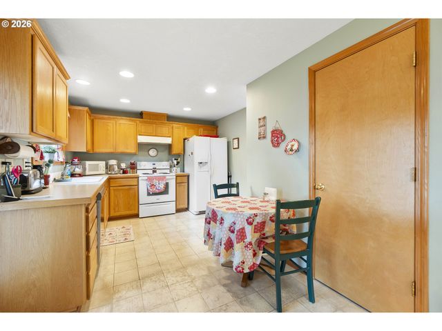 6441 Se 136TH Ct, Portland, OR 97236