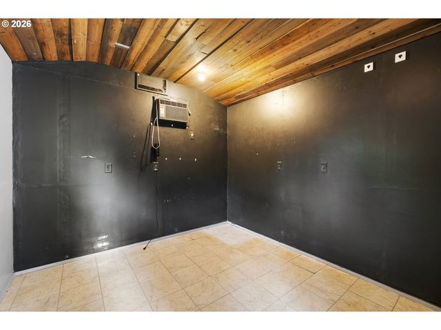 6441 Se 136TH Ct, Portland, OR 97236