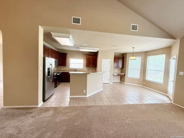 613 MAGDALENA LN, New Braunfels, TX 78132