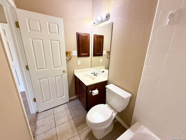 613 MAGDALENA LN, New Braunfels, TX 78132