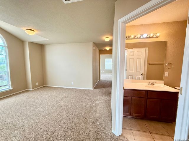 613 MAGDALENA LN, New Braunfels, TX 78132