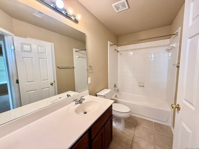 613 MAGDALENA LN, New Braunfels, TX 78132